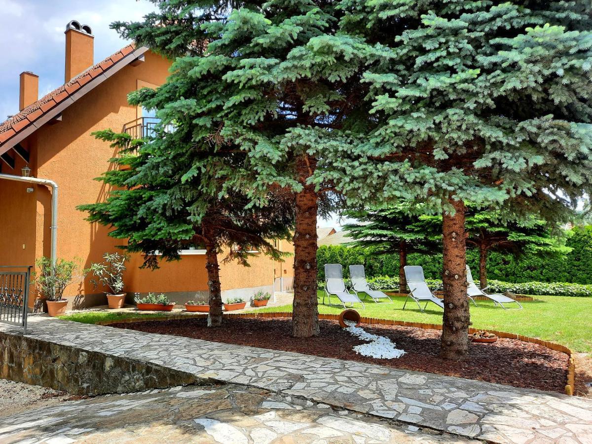 Ferienwohnung Harmonia Vendeghaz Balatonalmádi Exterior foto