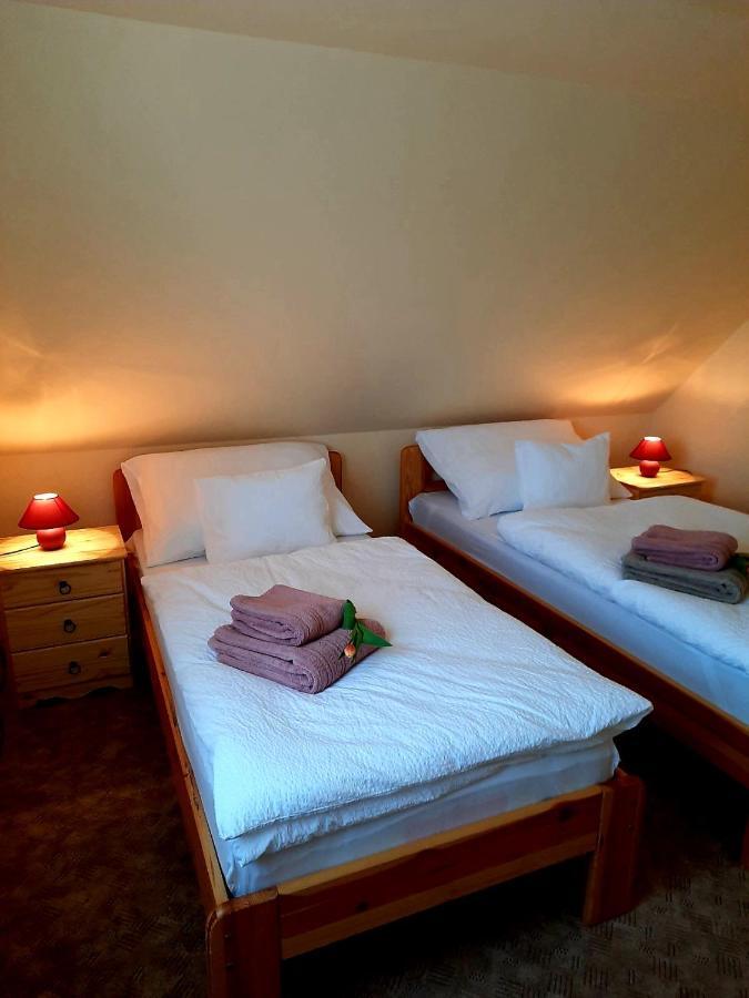 Ferienwohnung Harmonia Vendeghaz Balatonalmádi Exterior foto