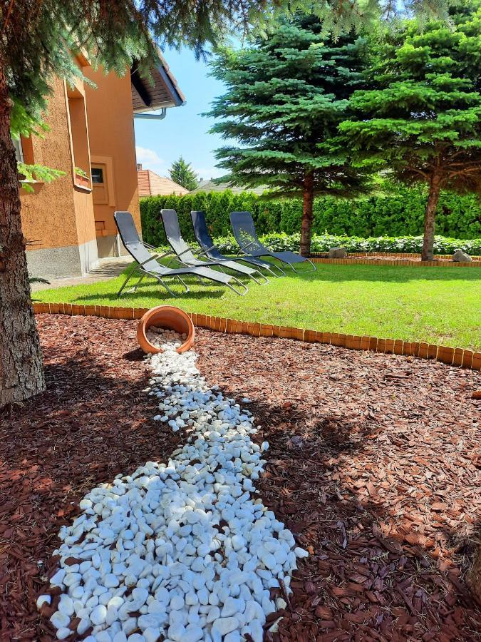 Ferienwohnung Harmonia Vendeghaz Balatonalmádi Exterior foto